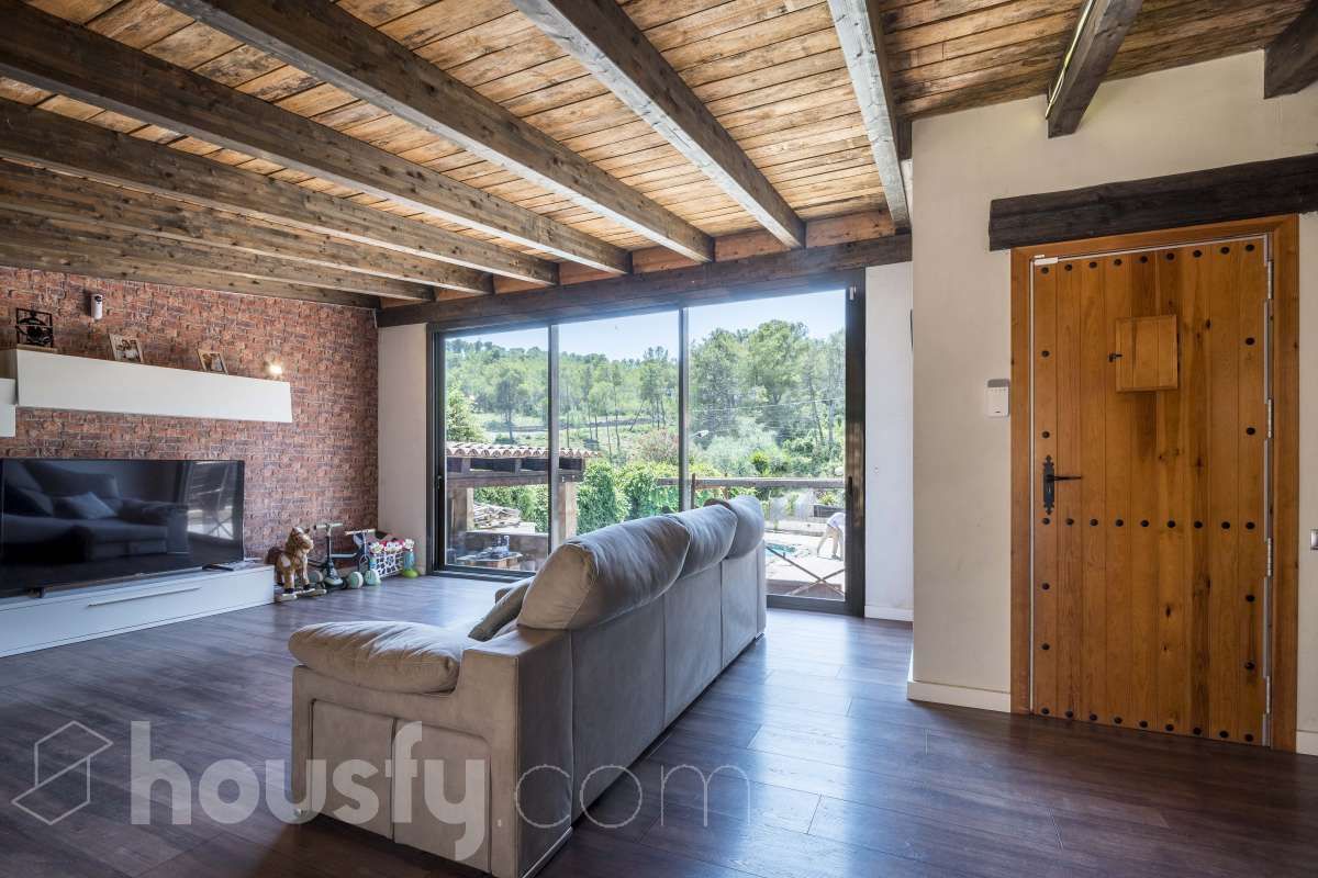 Living room of House or chalet for sale in Olivella  with Air Conditioner, Private garden and Parquet flooring