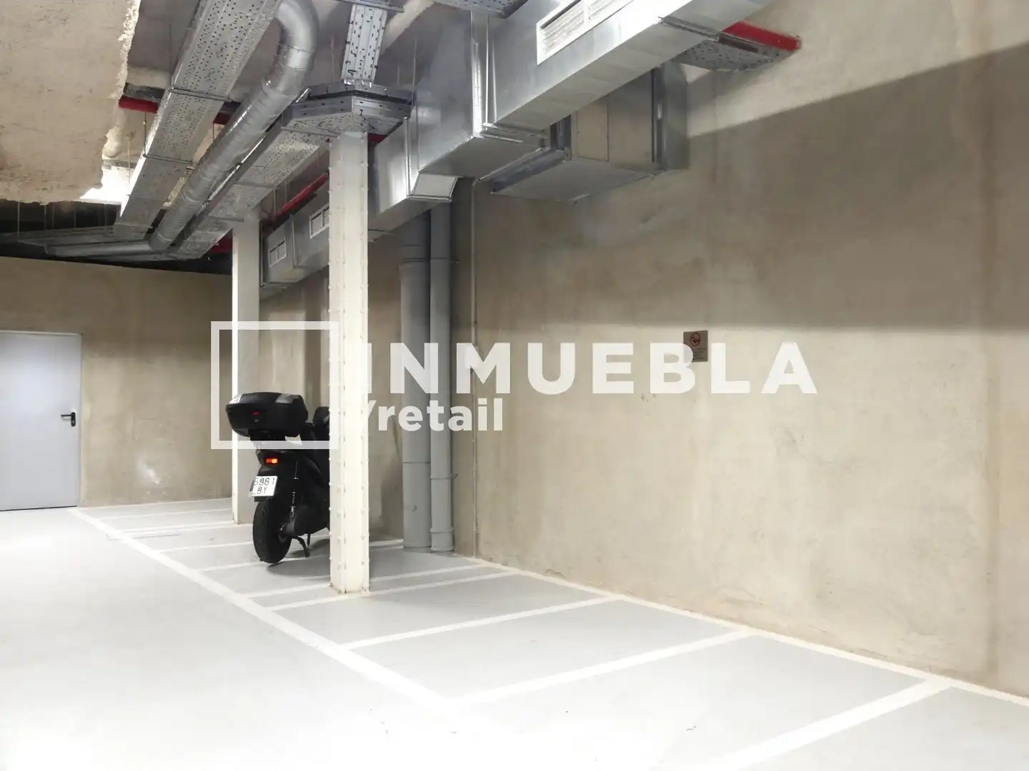 Parking de Oficina de alquiler en Barcelona con Aire acondicionado, Calefacción y Terraza