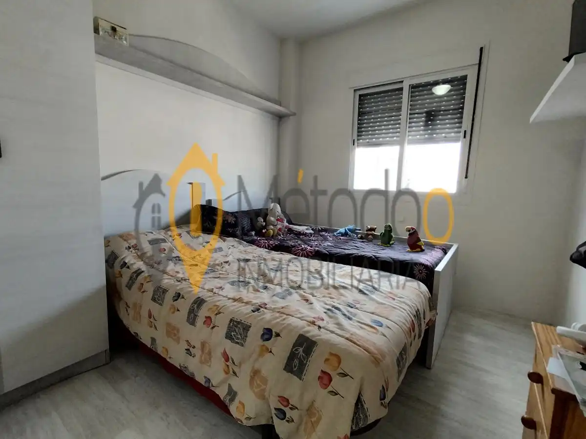 Bedroom of Flat for sale in Sevilla  with Air Conditioner, Heating and Storage room