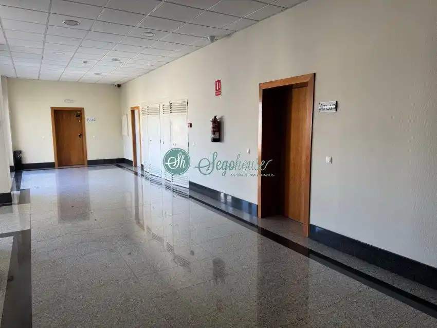 Oficina de lloguer en Segovia amb Aire condicionat i Calefacció