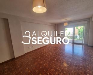 Vista exterior de Pis de lloguer en Móstoles amb Calefacció i Terrassa