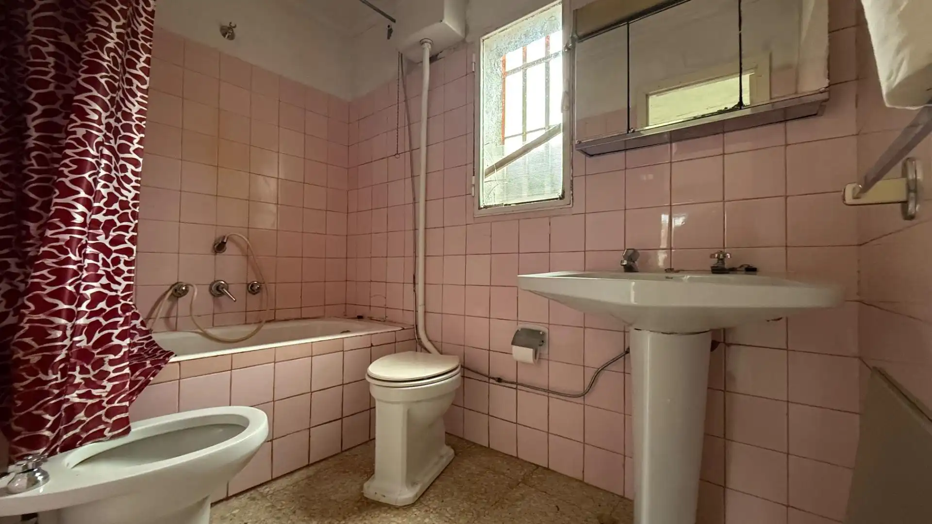 Baño de Casa o chalet en venta en Coles con Jardín privado, Terraza y Trastero