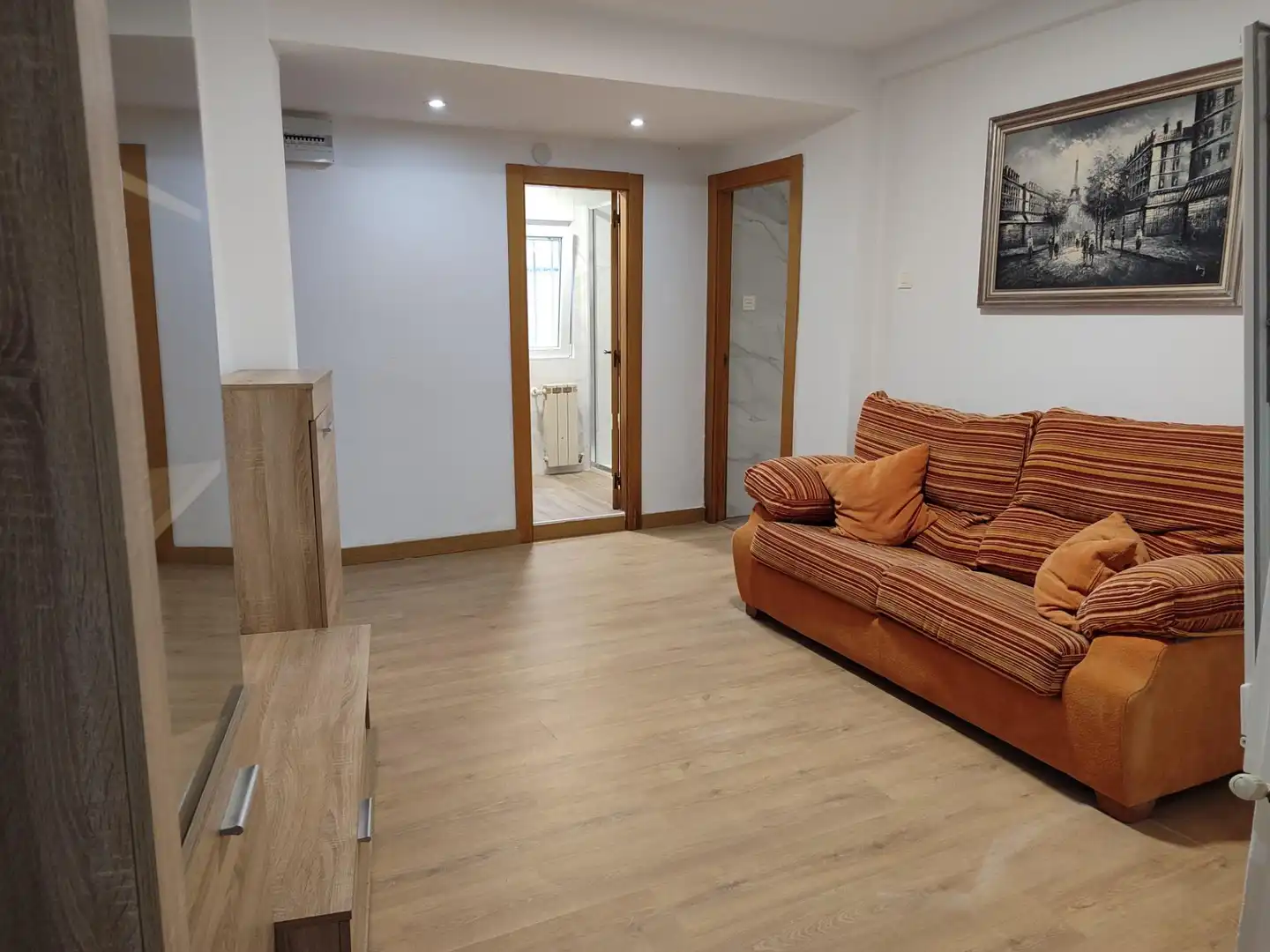 Flat for rent in Oviedo   with Heating, Terrace and Furnished