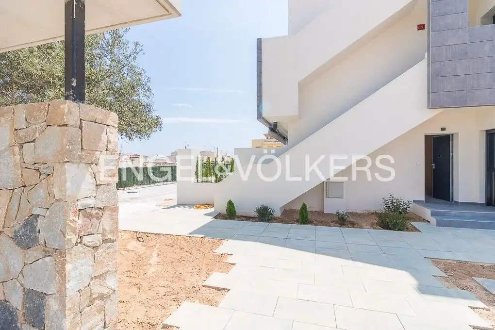 Piso con piscina en venta en Los Balcones - Los Altos, imagen 5