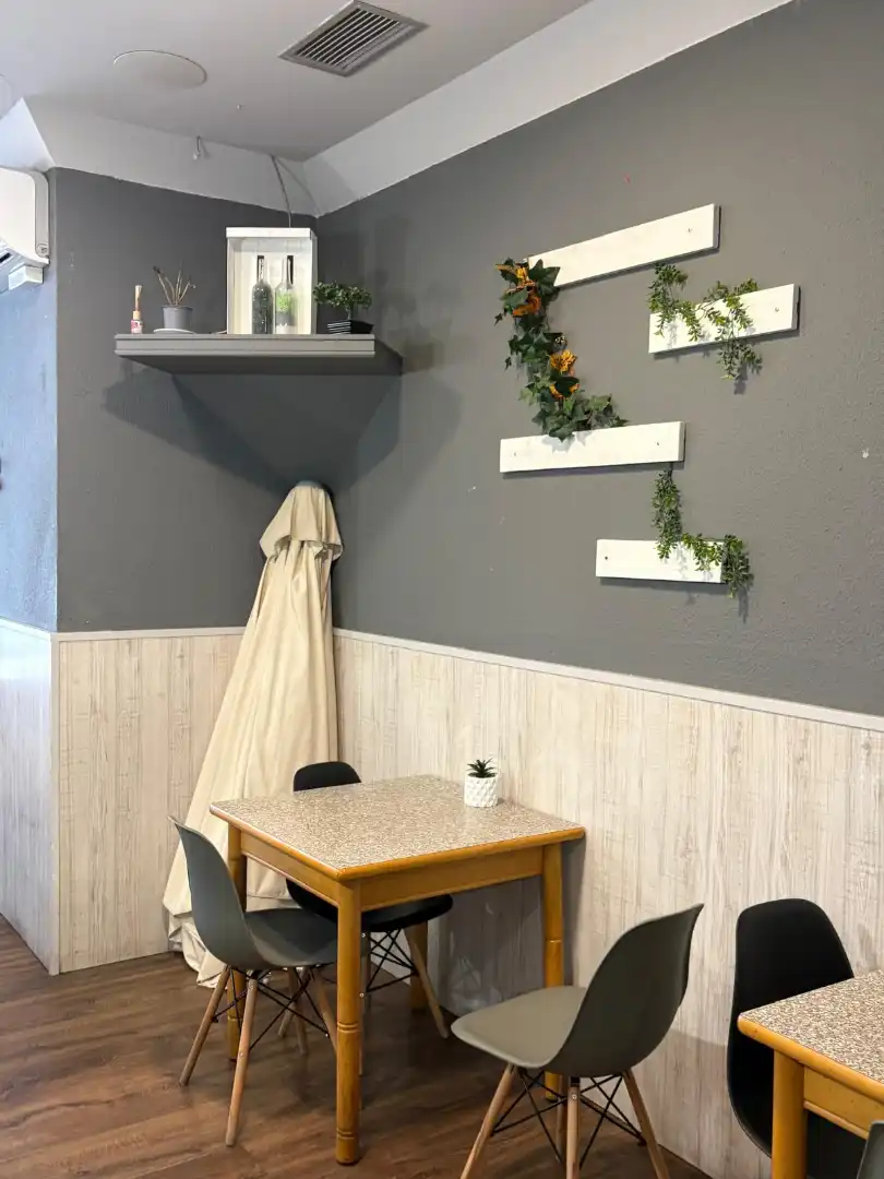 Dining room of Commercial properties for sale in  Logroño  with Air Conditioner, Heating and Terrace