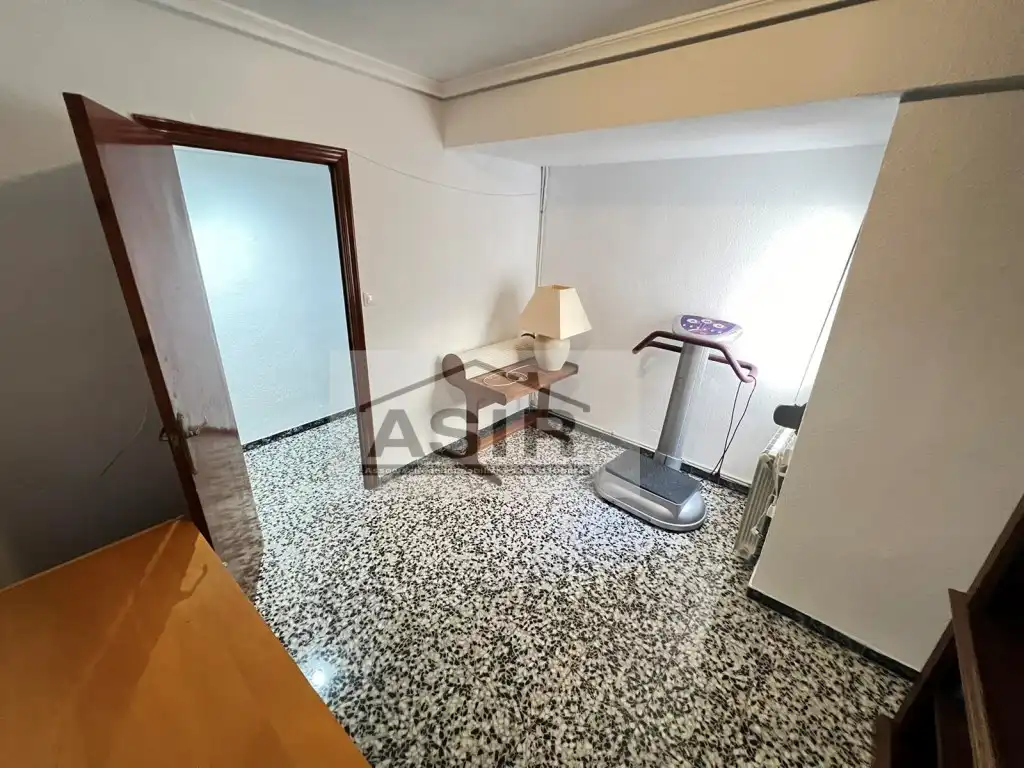 Flat for rent in Calle Doctor Ferran, Albuixarres