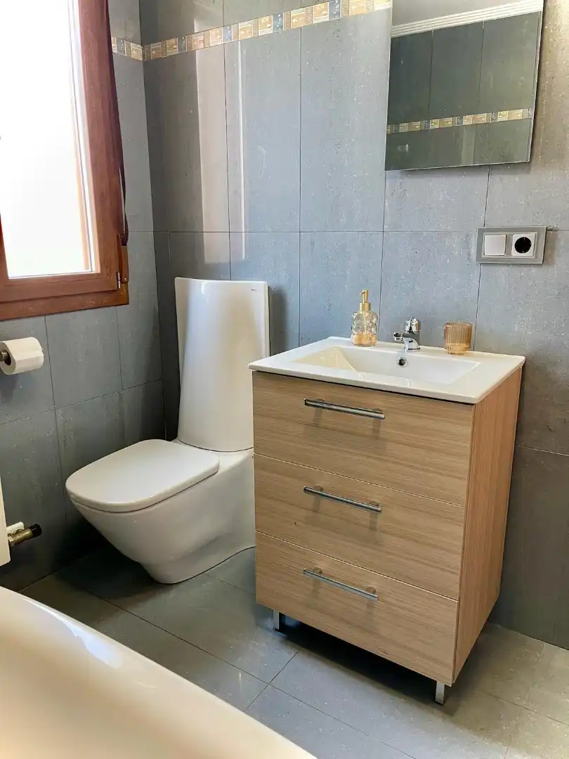 Bany de Casa o xalet en venda en Villayerno Morquillas amb Calefacció, Jardí privat i Terrassa