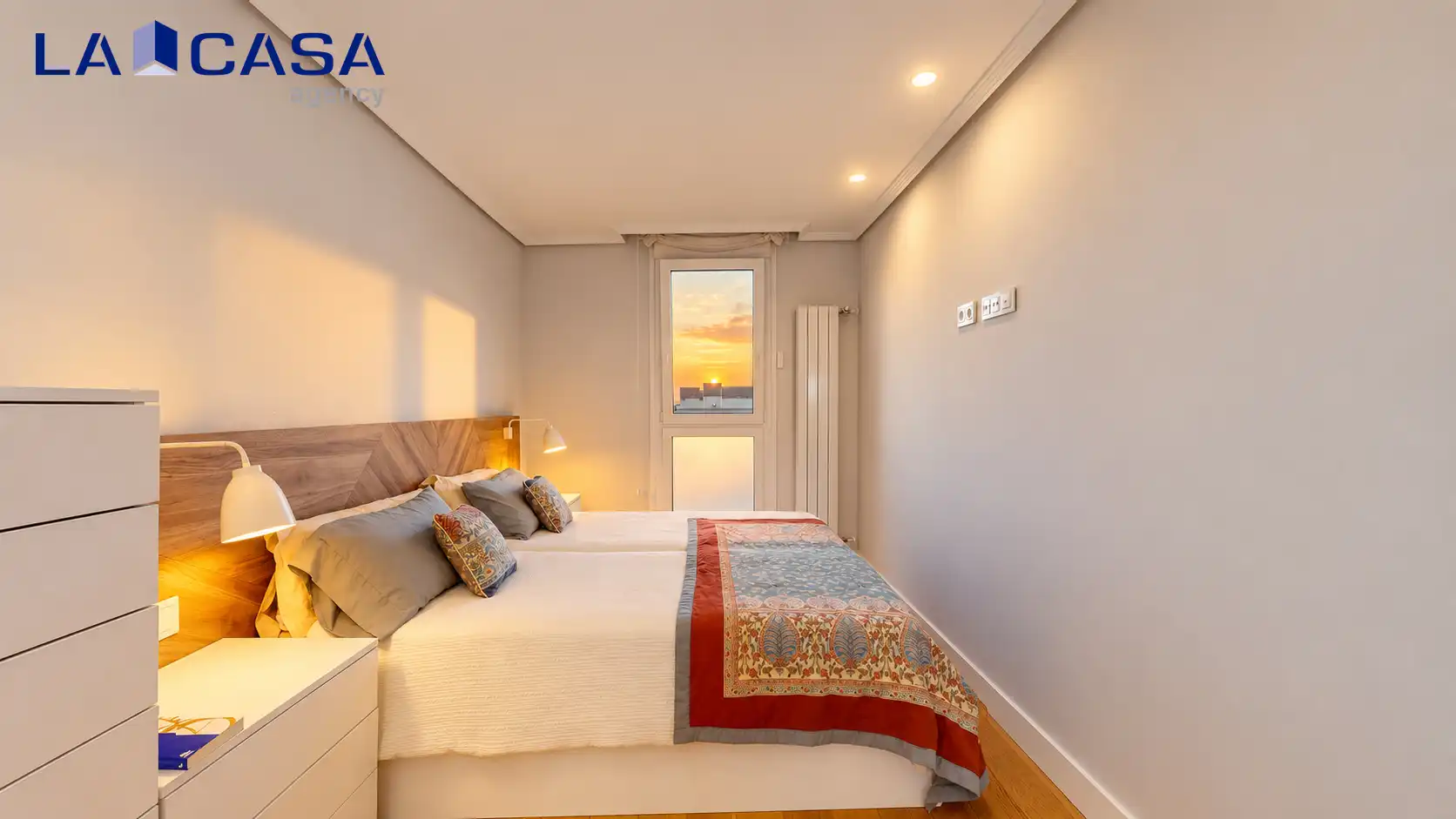 Bedroom of Flat for sale in Deusto