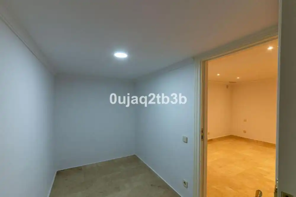Casa adosada de alquiler en Marbella con Aire acondicionado, Jardín privado y Terraza