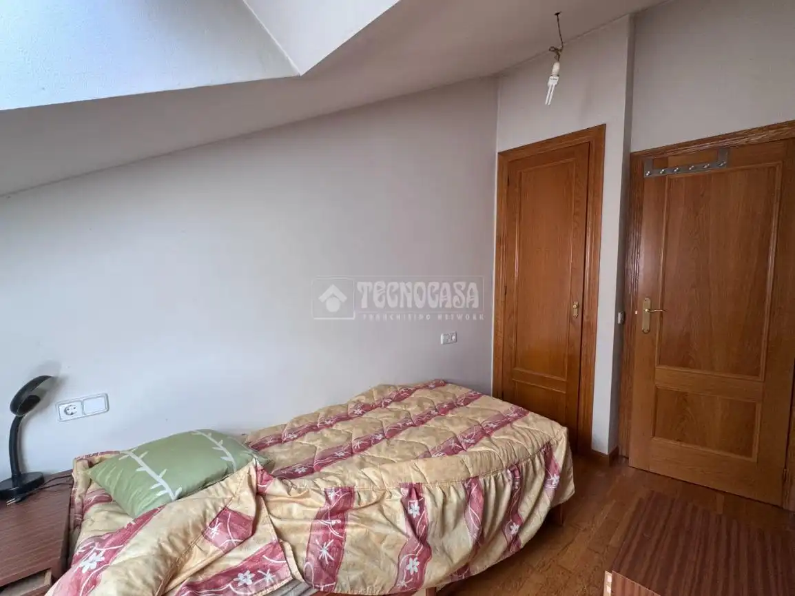 Bedroom of Flat for sale in León Capital   with Heating and Parquet flooring