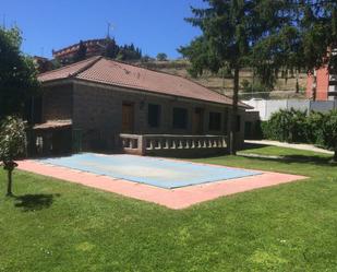 Swimming pool of House or chalet for sale in Segovia Capital  with Air Conditioner, Terrace and Swimming Pool