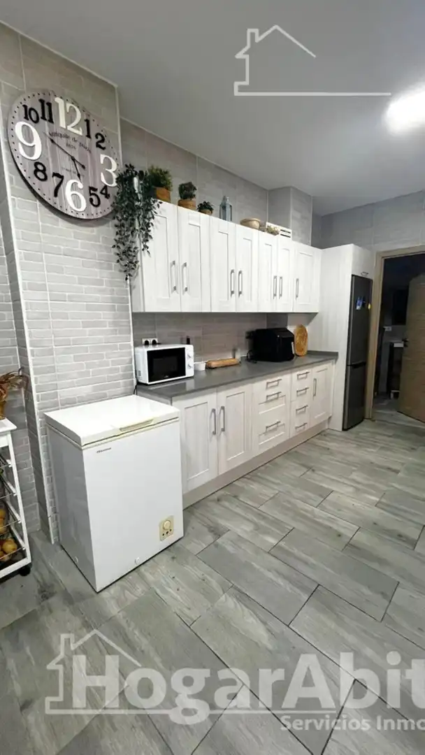 Casa con terraza en venta en Calle Ball de la Carxofa, imagen 4