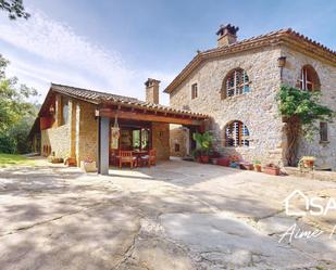 Vista exterior de Finca rústica en venda en Palol de Revardit amb Calefacció i Piscina