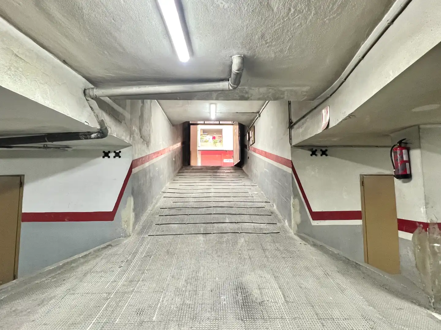 Garaje de alquiler en Carrer de Xirivella, 5, Cardenal Benlloch