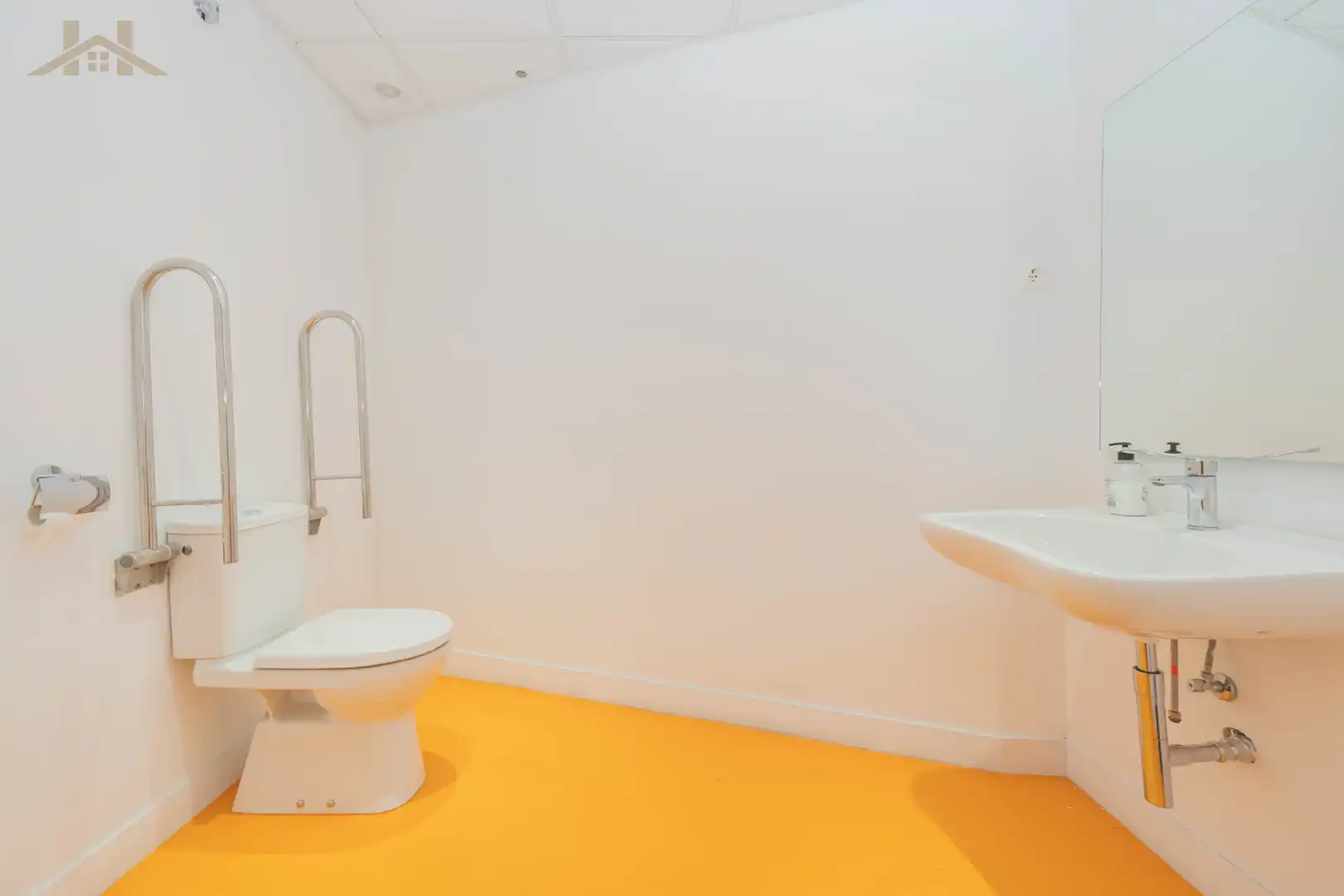Baño de Local en venta en Alpedrete