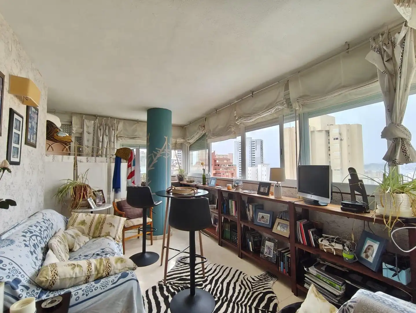 Wohnzimmer von Wohnungen zum Verkauf in Benidorm mit Klimaanlage, Heizung und Privatgarten