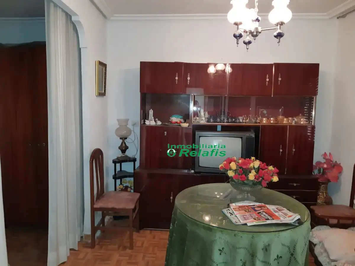 House for sale in Gabriel y Galán 12, imagen 3