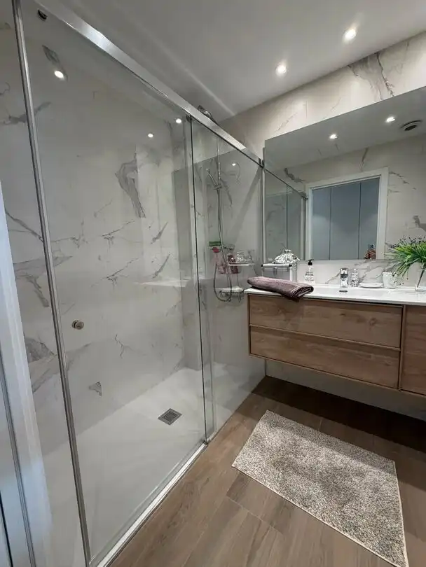 Badezimmer von Wohnung zum Verkauf in Vitoria - Gasteiz mit Heizung, Terrasse und Abstellraum