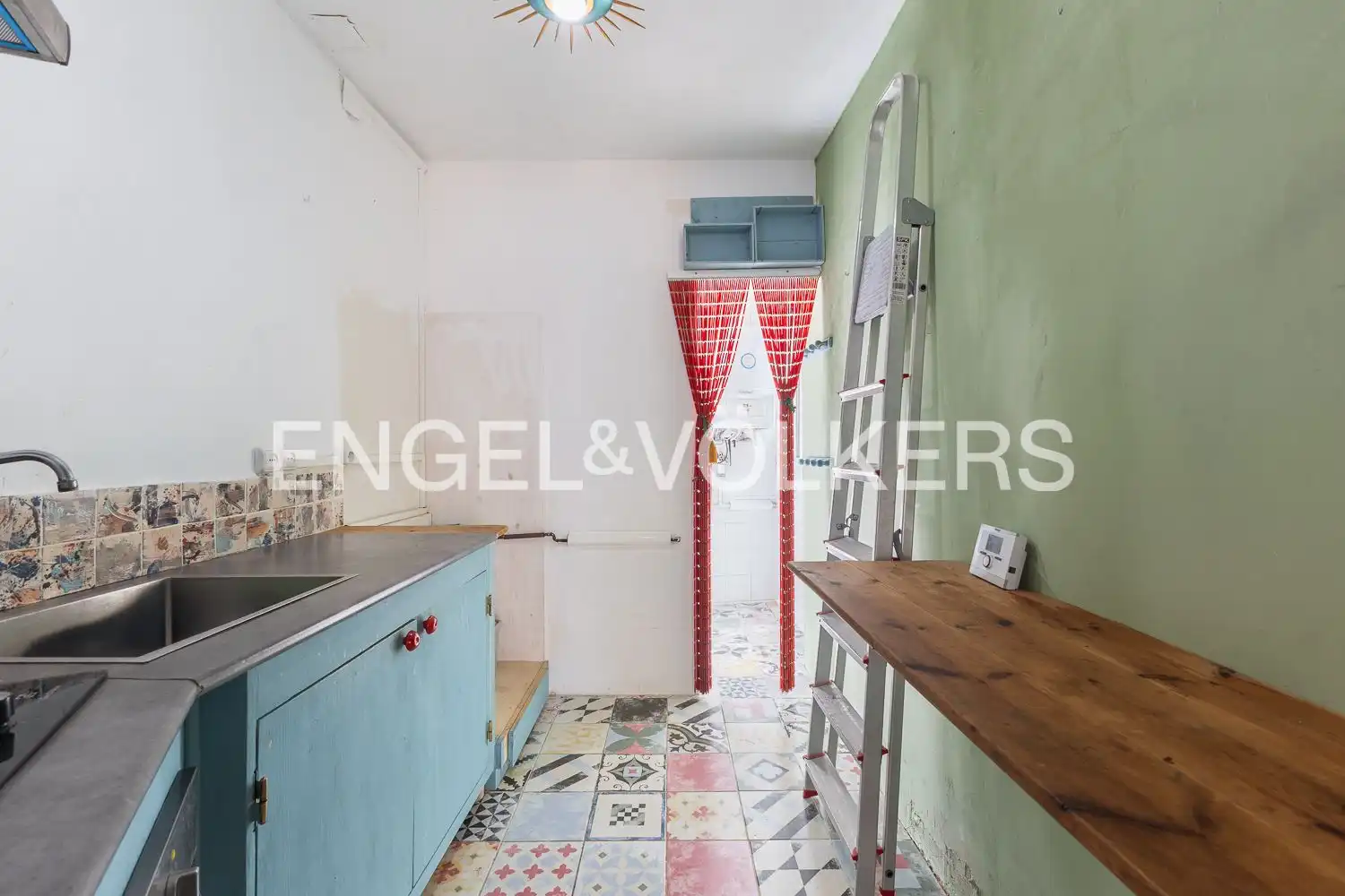 Kitchen of Flat for sale in Valencia  with Air Conditioner, Heating and Balcony