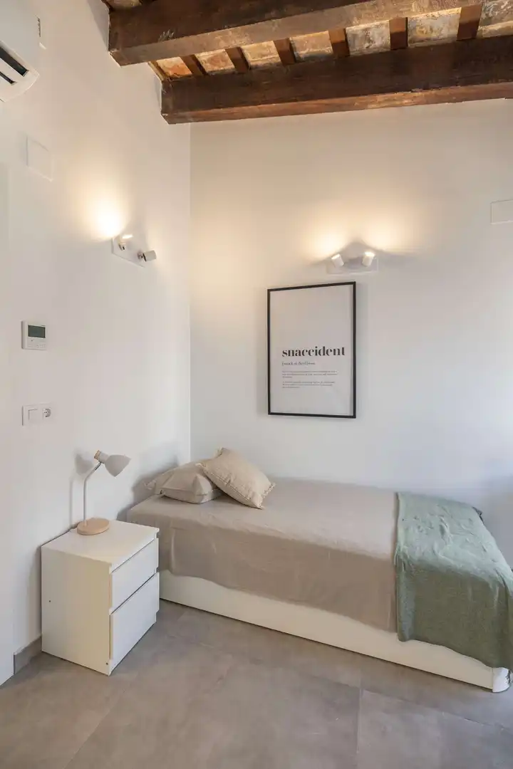 Room in Valencia, Valencia