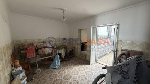 Foto 3 de Casa o chalet en venta en Calle Primero de Mayo, El Coronil, Sevilla