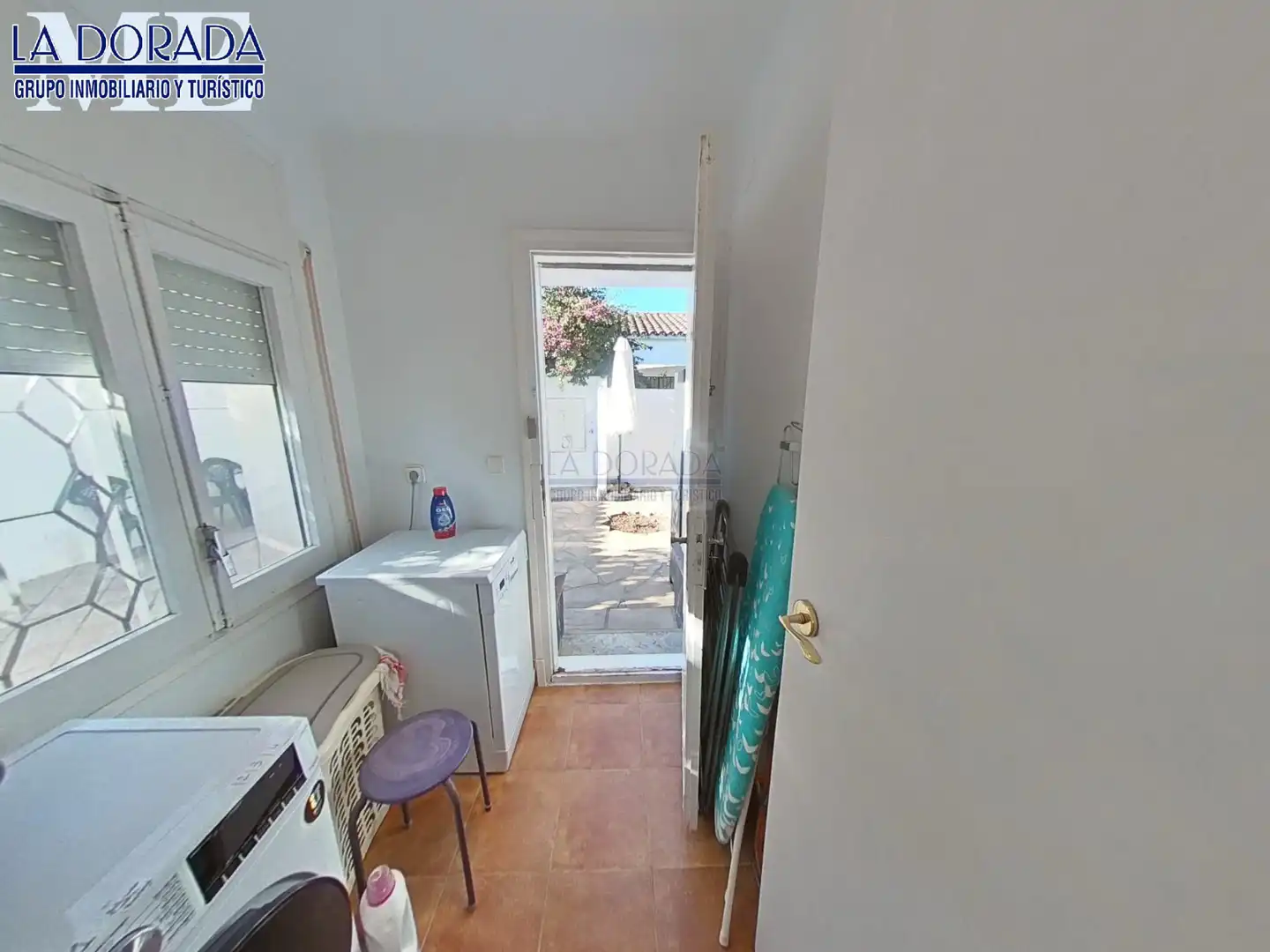 Reihenhaus mit Terrasse zum Verkauf in Ardiaca - La Llosa, imagen 12