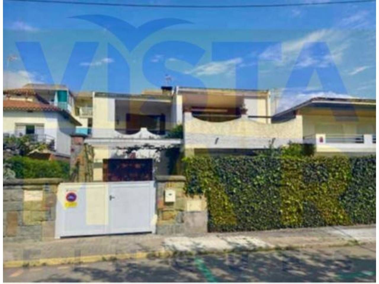 Exterior view of House or chalet for sale in Vilanova i la Geltrú  with Private garden and Terrace
