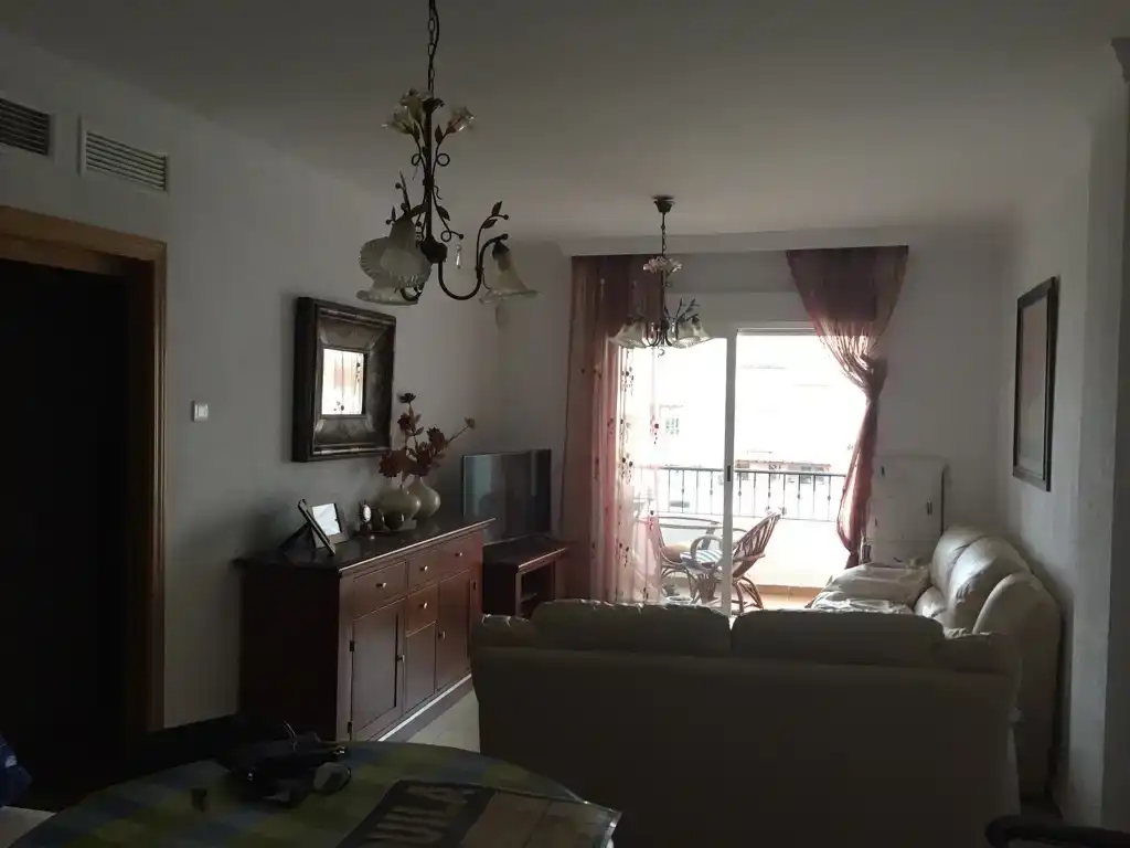 Wohnzimmer von Wohnung zur Miete in Salobreña mit Möbliert