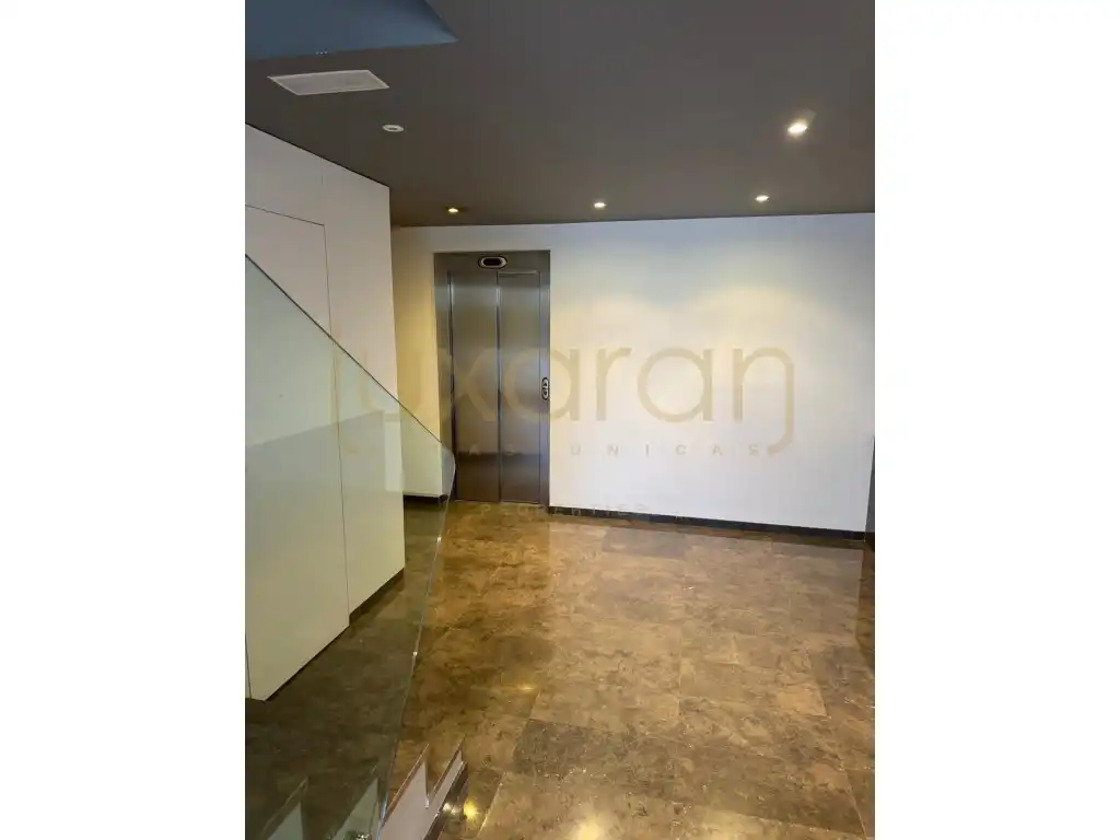 Piso con ascensor en venta en Calle Carme Laforet 4, imagen 3