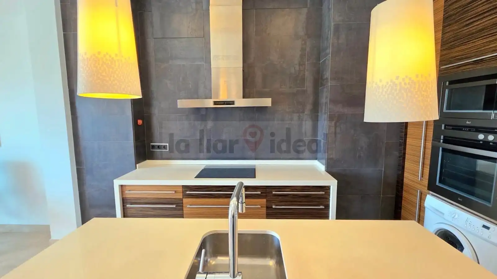 Kitchen of Flat for sale in Sant Esteve Sesrovires  with Air Conditioner, Heating and Terrace
