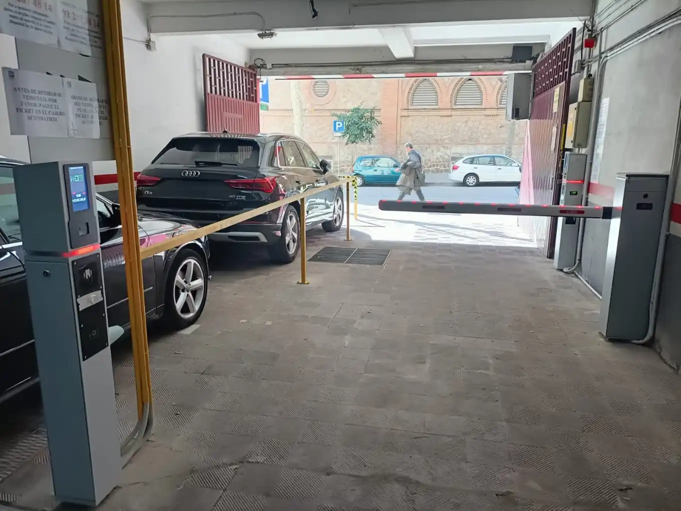 Motorradstellplatz zur Miete in Carrer de Roger de Flor 200, imagen 4