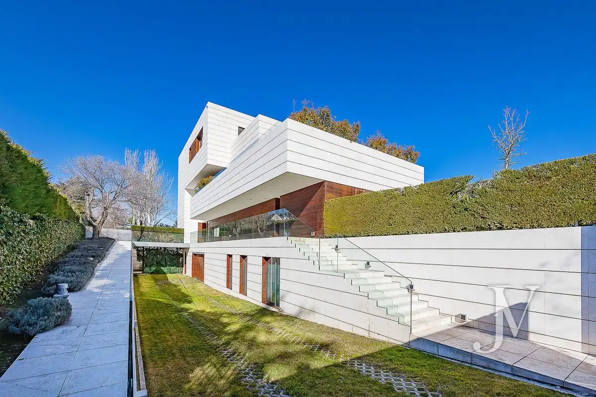 Exterior view of Houses for sale in Madrid  with Air Conditioner, Heating and Private garden