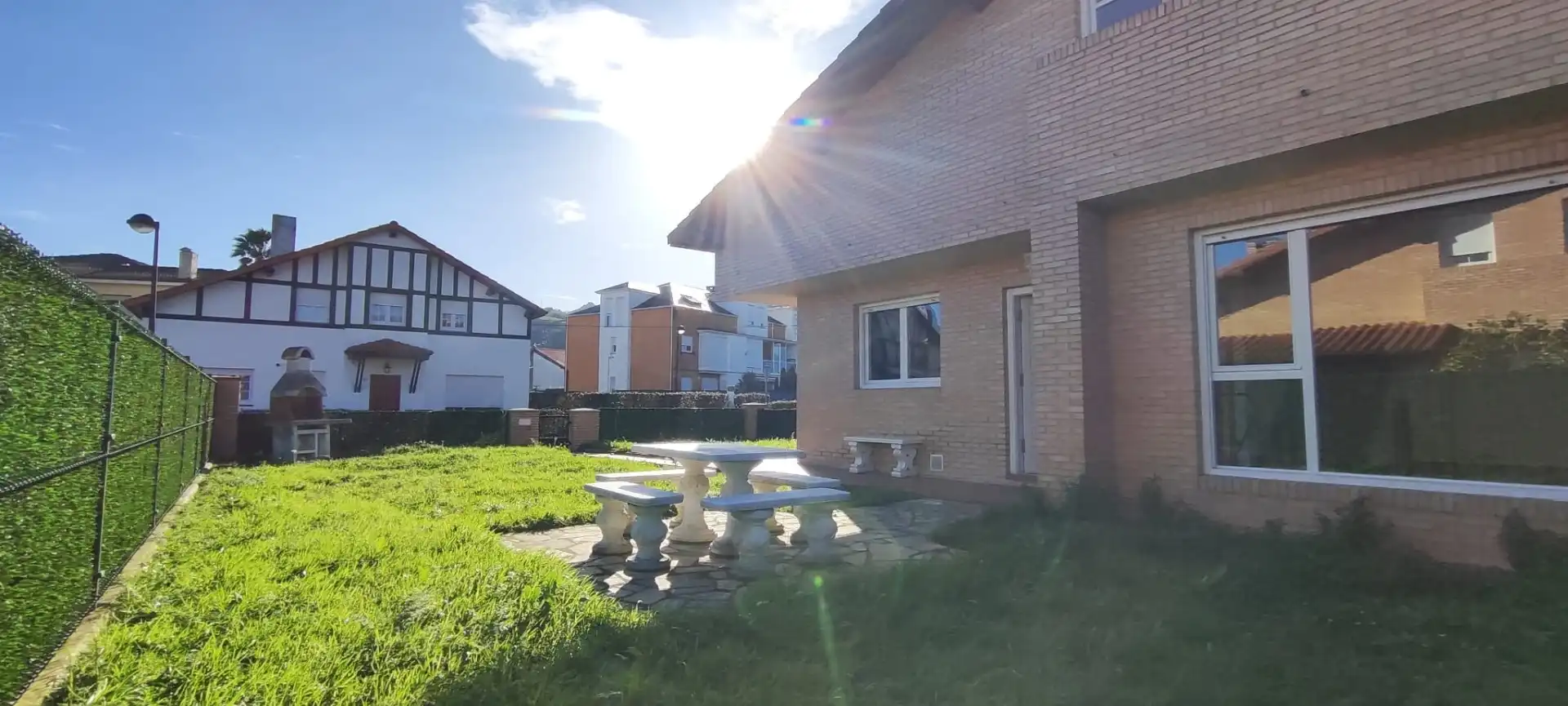 Garten von Haus oder Chalet zum Verkauf in Torrelavega  mit Heizung, Privatgarten und Terrasse