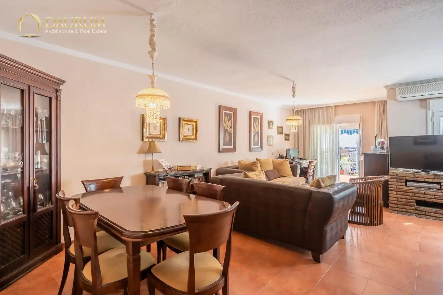 Comedor de Casa adosada en venta en Benalmádena con Aire acondicionado, Calefacción y Trastero