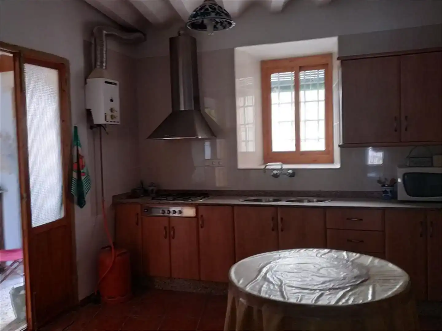 Cuina de Casa adosada en venda en Galera amb Moblat i Balcó