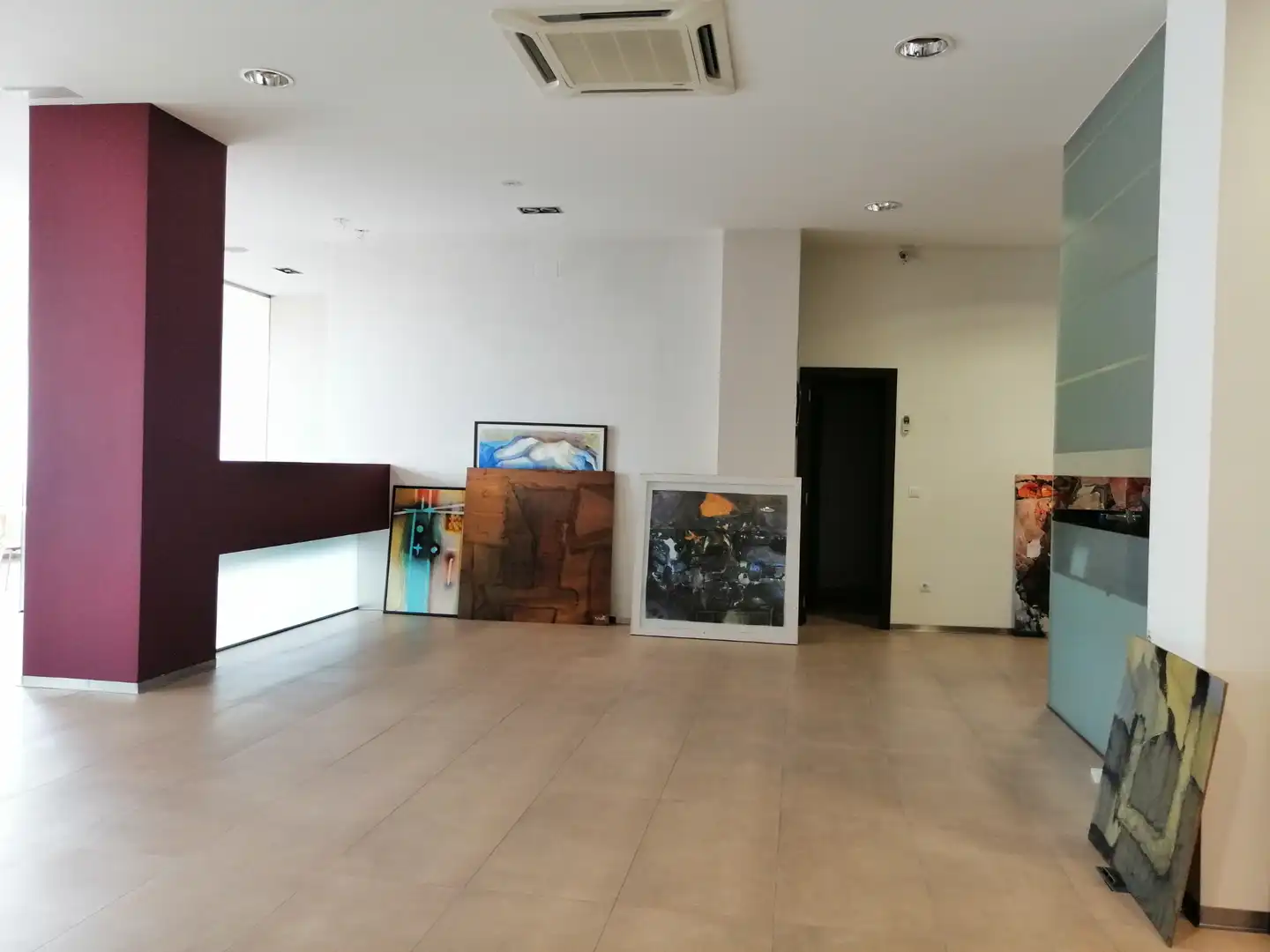 Gewerbefläche zum Verkauf in Avenida de Romero Donallo 17, imagen 6