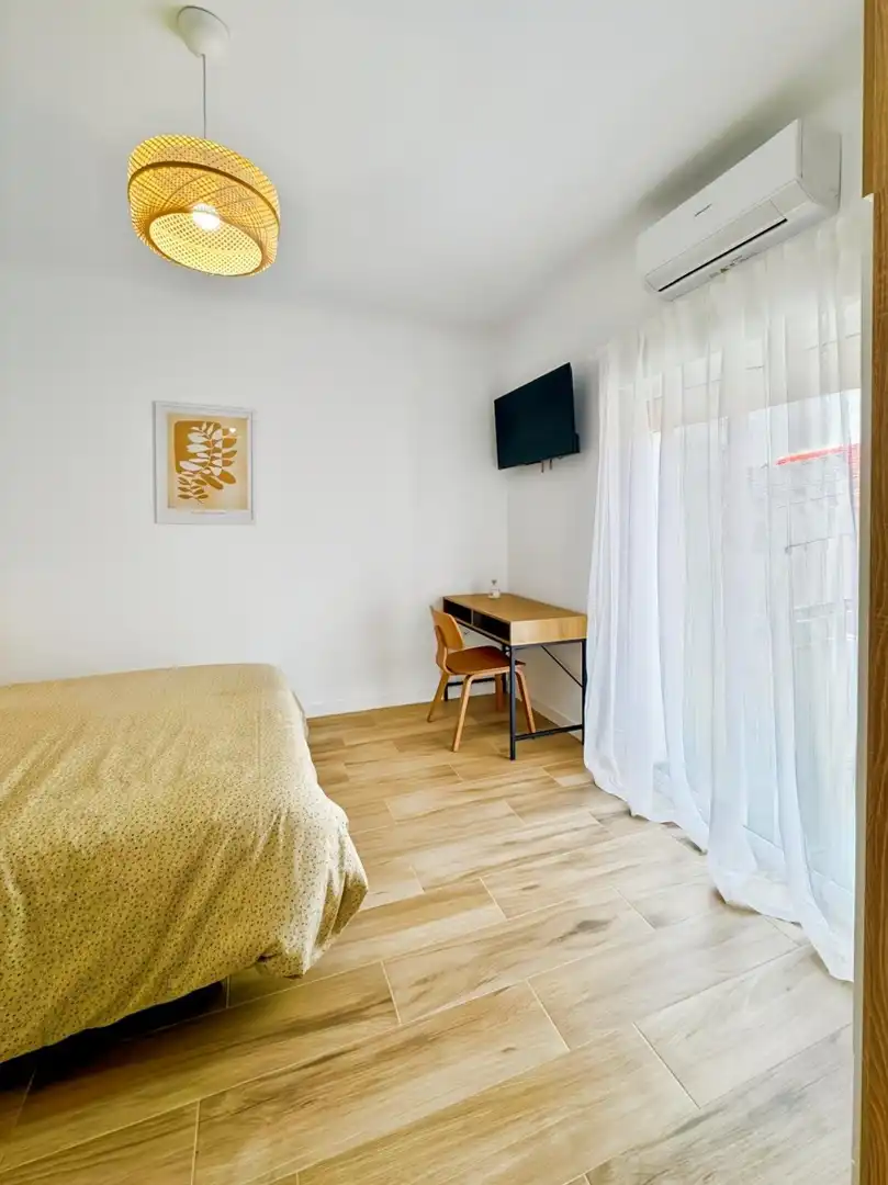 Bedroom of Flat for sale in Benidorm  with Heating, Furnished and Balcony