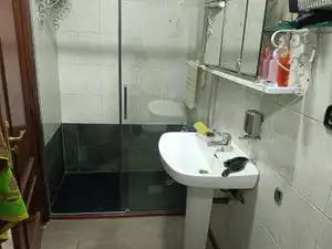 Baño de Nave industrial en venta en Leganés con Calefacción y Alarma