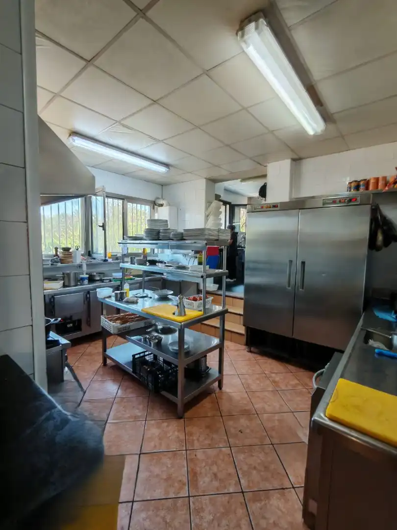 Local comercial en traspàs a Montornès del Vallès, imagen 30