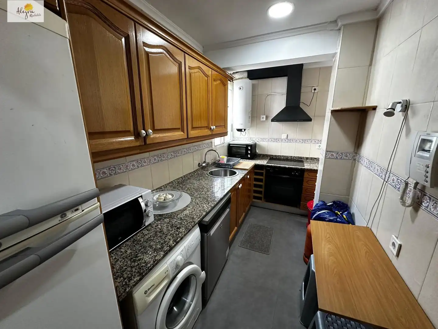 Apartments for rent in Carrer SENYERA LA, 26, Mont-Olivet
