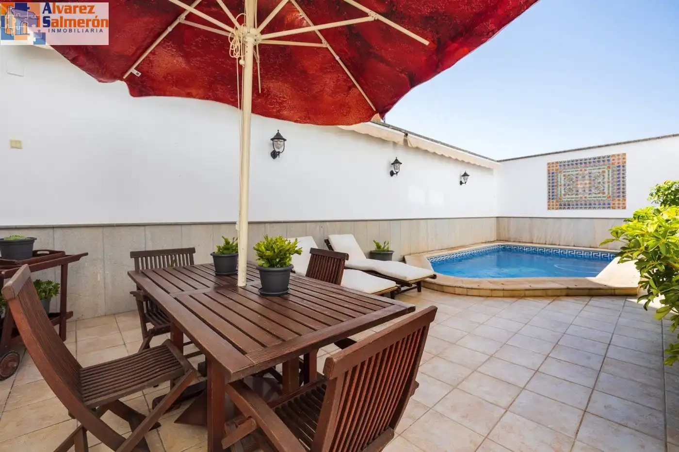 Houses for sale in Calle GAONA, San Francisco Javier