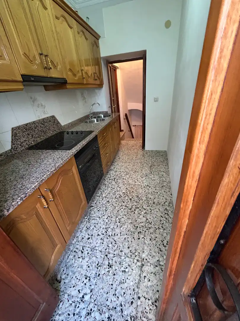 Cocina de Casa adosada en venta en Sayalonga con Calefacción, Terraza y Trastero