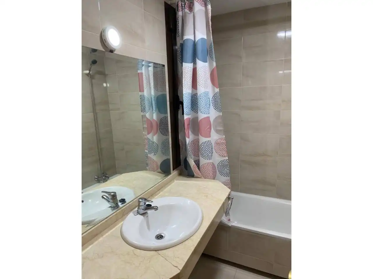 Baño de Piso de alquiler en Ocaña con Calefacción, Jardín privado y Parquet