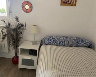 Bedroom of Apartment to share in San Fernando de Henares  with Air Conditioner