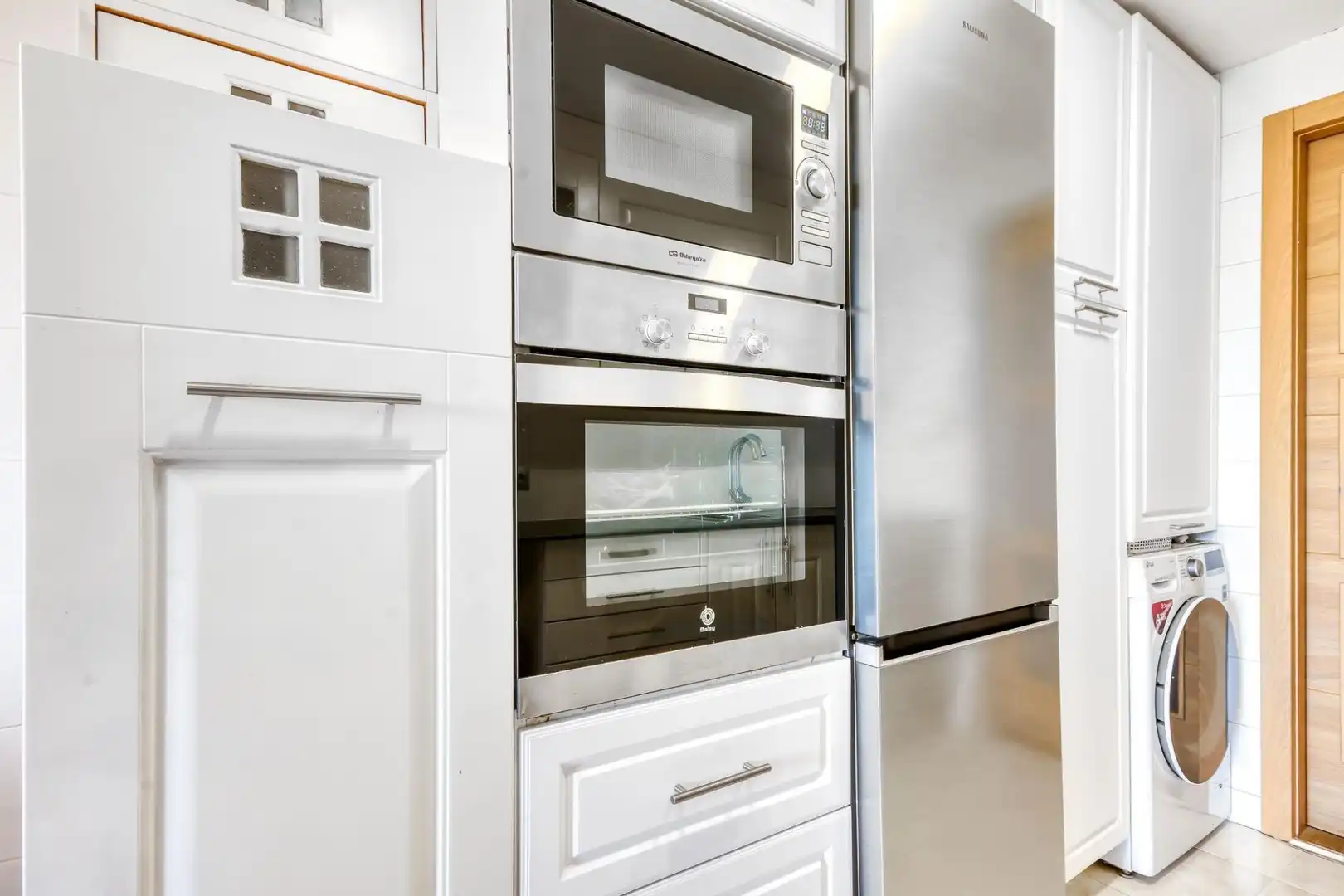 Kitchen of Flat for sale in Figueres  with Terrace, Oven and Microwave