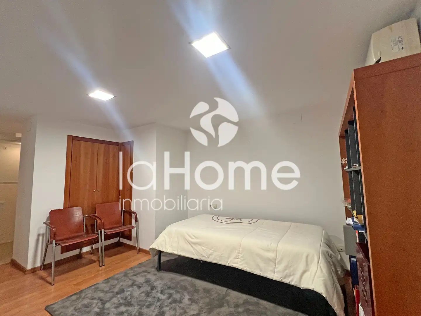 Apartments for rent in Paterna  with Air Conditioner, Terrace and Furnished