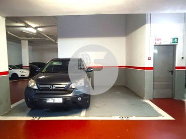 Parking à vendre à Centre