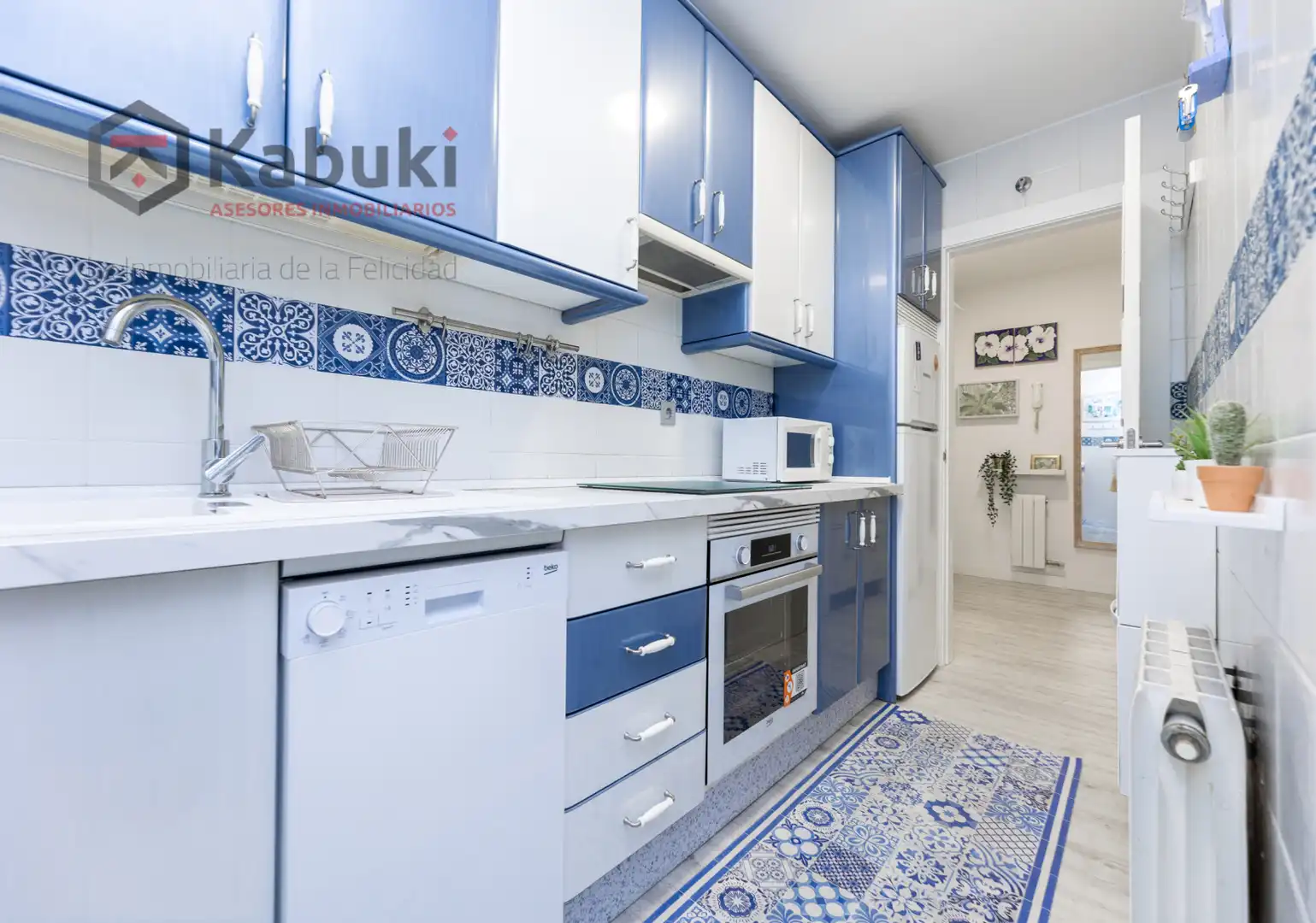 Kitchen of Flat for rent in Granada  with Air Conditioner, Heating and Terrace
