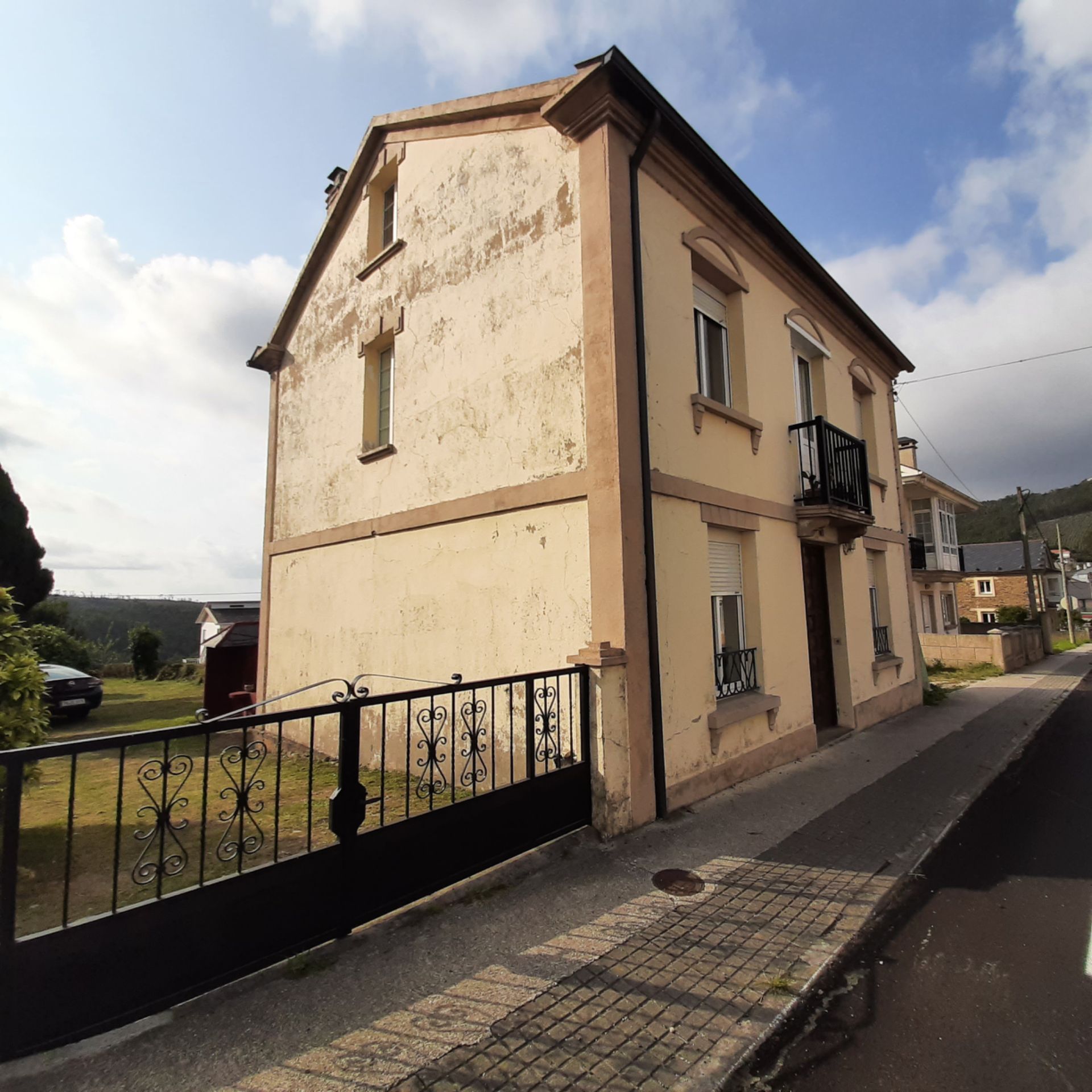 Exterior view of House or chalet for sale in Mañón  with Private garden, Parquet flooring and Furnished