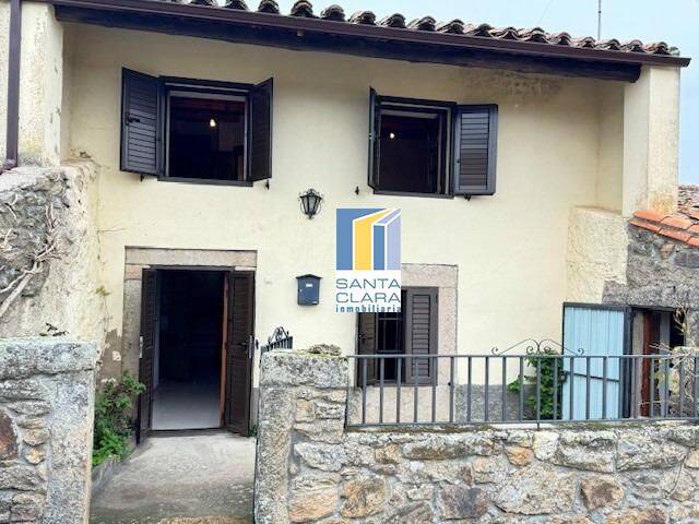 Casa-chalet en Venta en Fariza